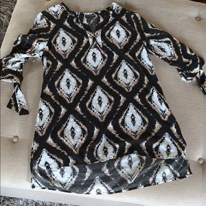 High low tunic top. Size 1x. NWOT